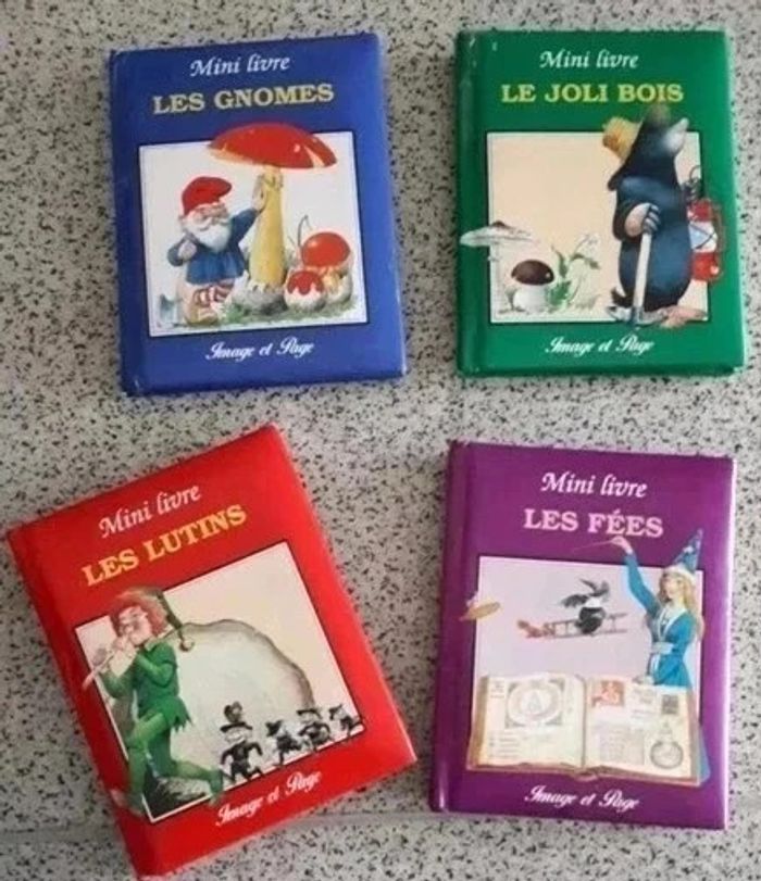 Collection 4 mini livres rares