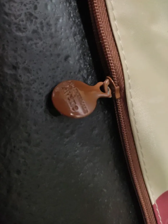 Pochette maquillage avene - photo numéro 2