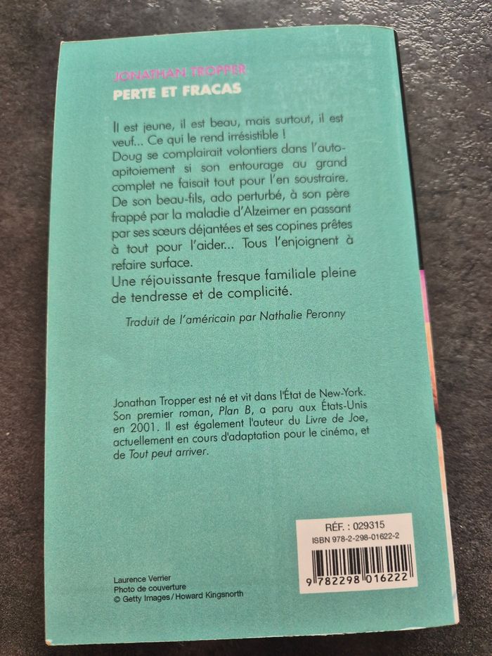 Livre titre Perte et fracas - photo numéro 2