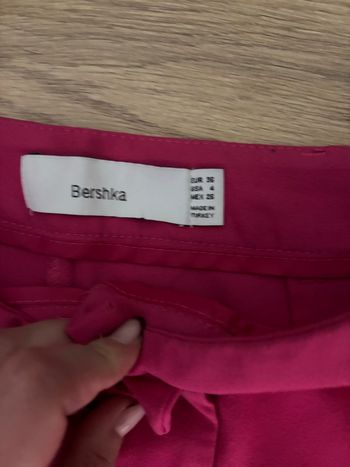 Pantalon rose bershka