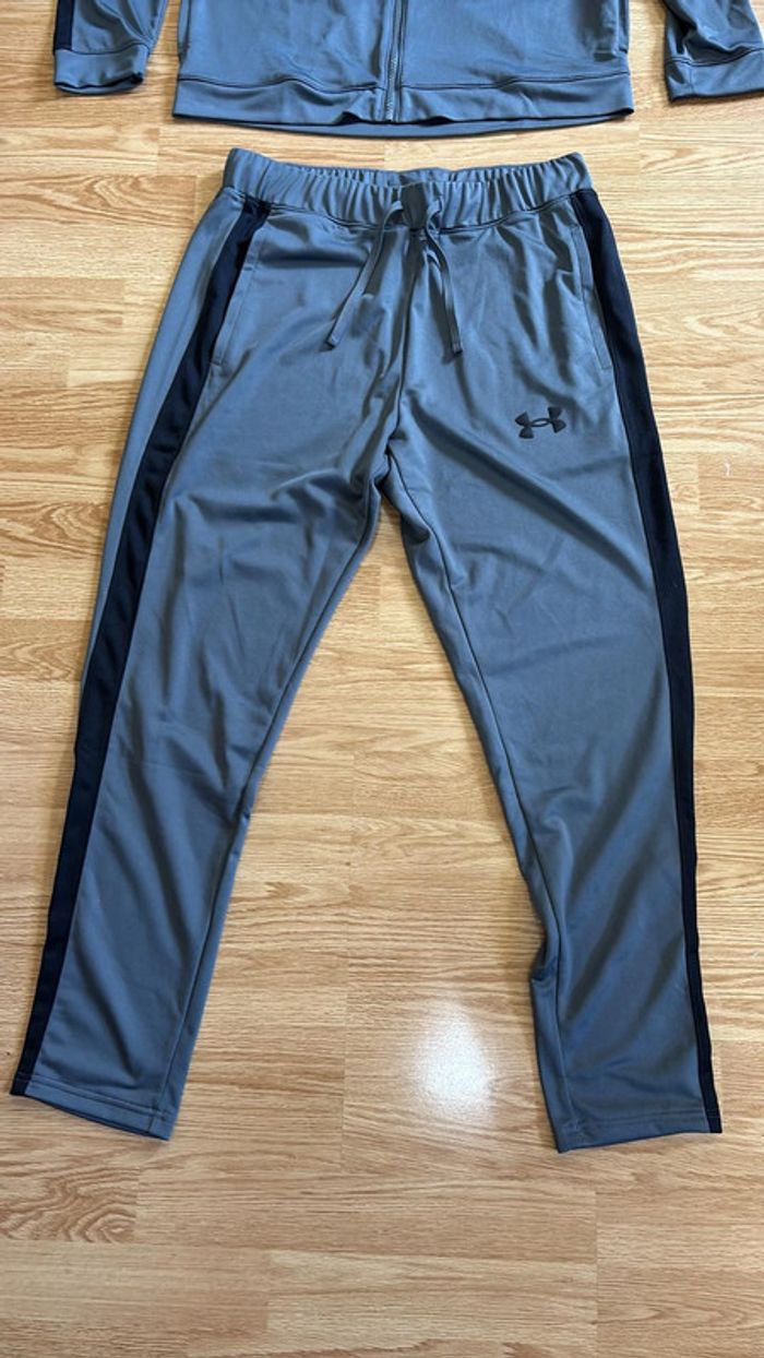 Ensemble Under Armour Gris - photo numéro 3