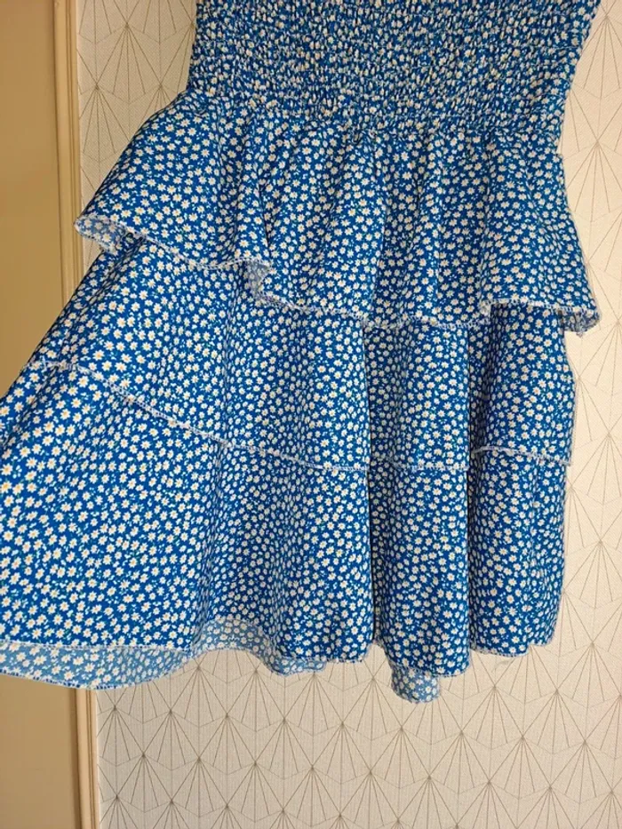 Robe à volants fluide H&m 36/38 étiquette coupée comme neuve - photo numéro 2