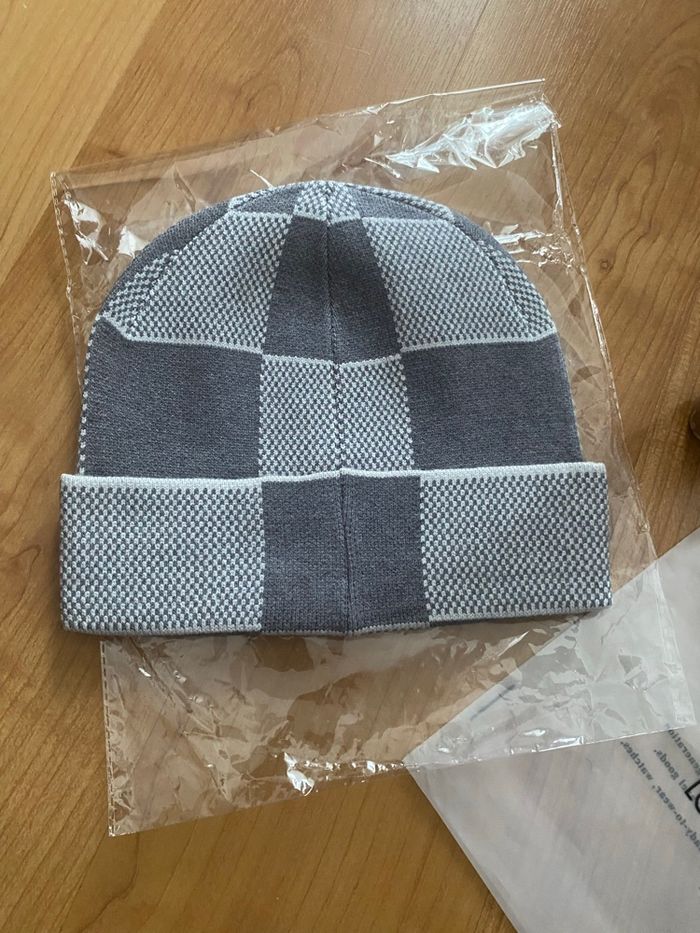 Bonnet L V Gris - photo numéro 3