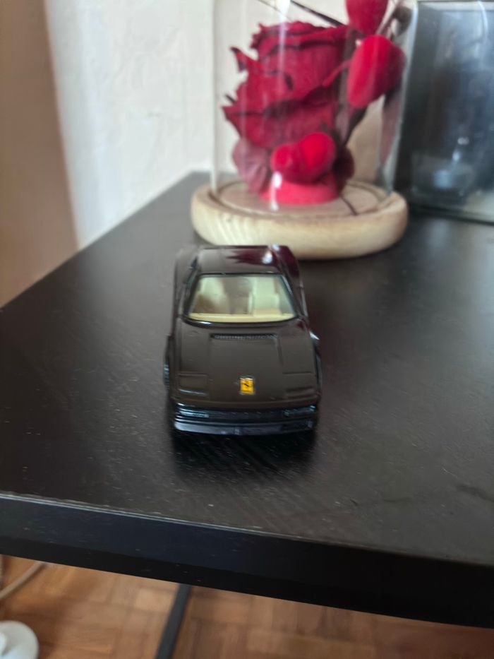 Voiture miniature Ferrari - photo numéro 2