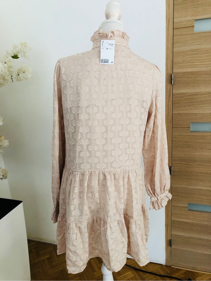 Robe H&M neuve taille 36 - photo numéro 7