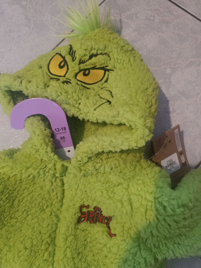 Combinaison Grinch 12/18 mois - photo numéro 2