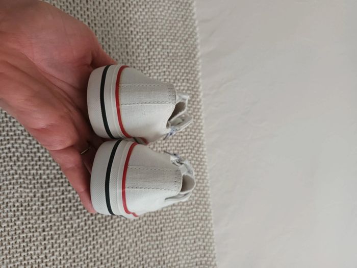 Paire de tennis blanches mixtes zippées 30 neuves - photo numéro 5