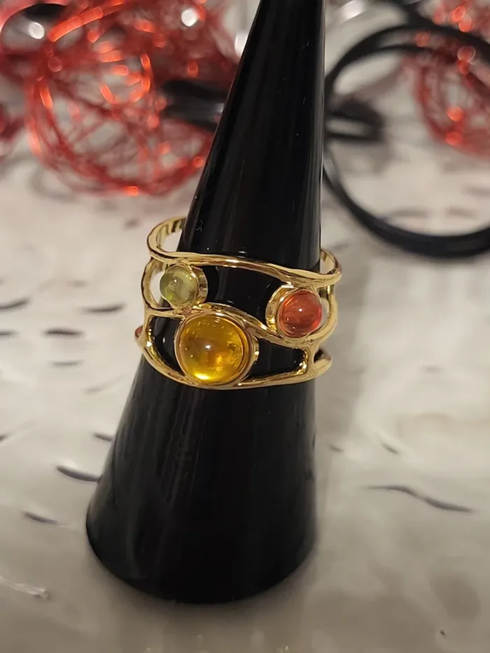Bague ouverte acier inoxydable dorée, géométrique avec pierre multicolore - photo numéro 3