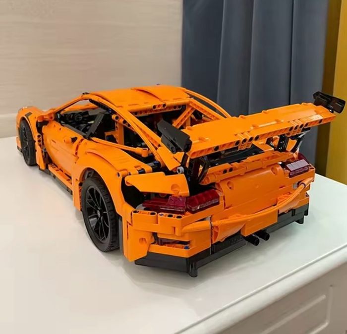 LEGO® Technic – Porsche 911 GT3 RS - photo numéro 5