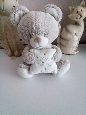 Nounours boîte à musique