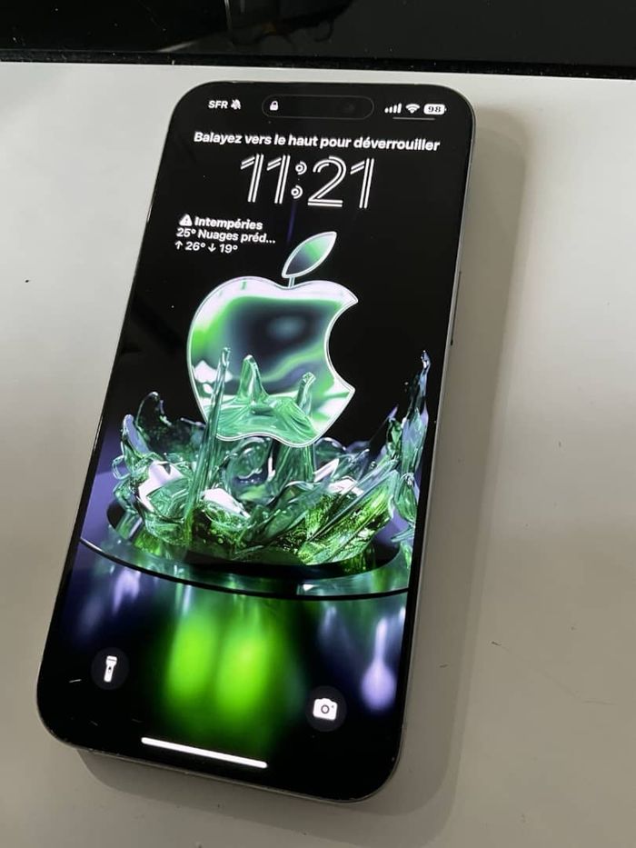 I P h o n e 15 pro max