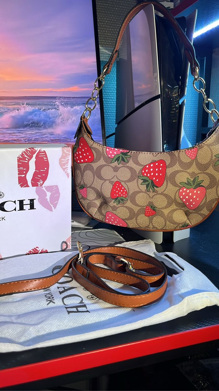 Sac Coach Fraise 🍓 - photo numéro 4