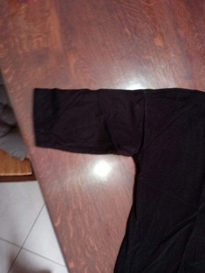 T-shirt taille 42 - photo numéro 2