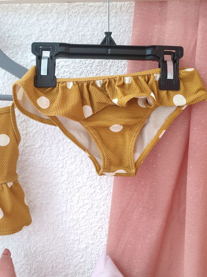 Maillot de bain deux pièces - 18 mois - Très bon état - Kiabi - photo numéro 3