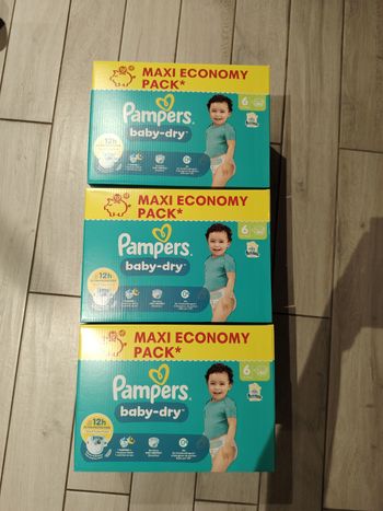 240 couches Pampers baby dry taille 6