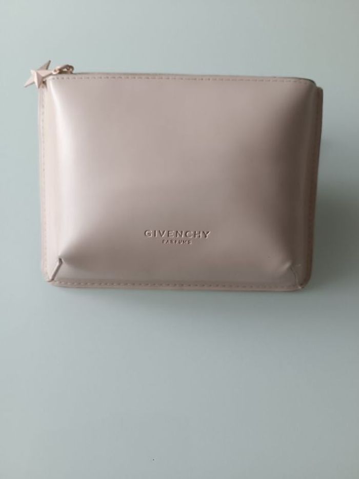 Pochette Givenchy