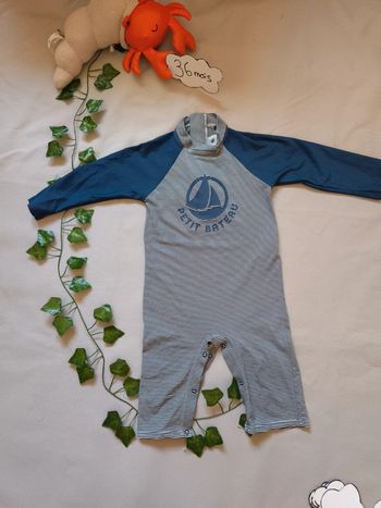 Combinaison rayé anti-UV 🍃 Petit bateau