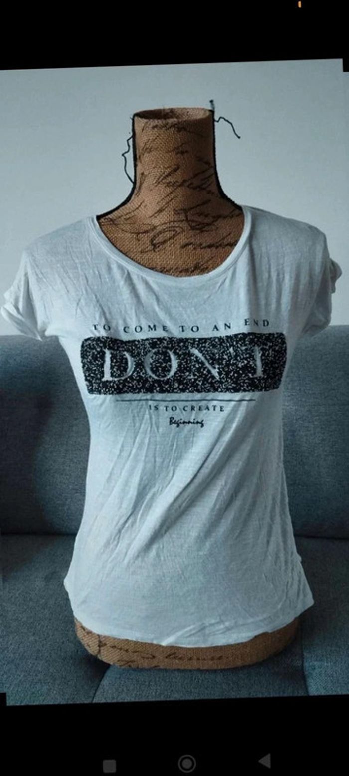 Tee shirt blanc écritures noir Pimkie taille m - photo numéro 4