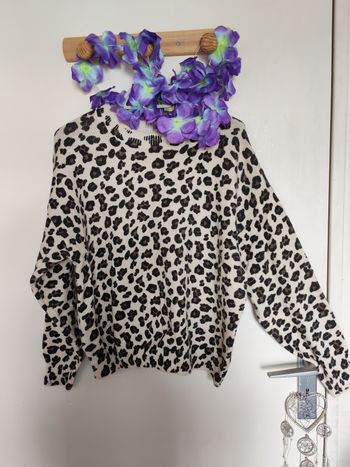Joli pull panthère neuf TS/M