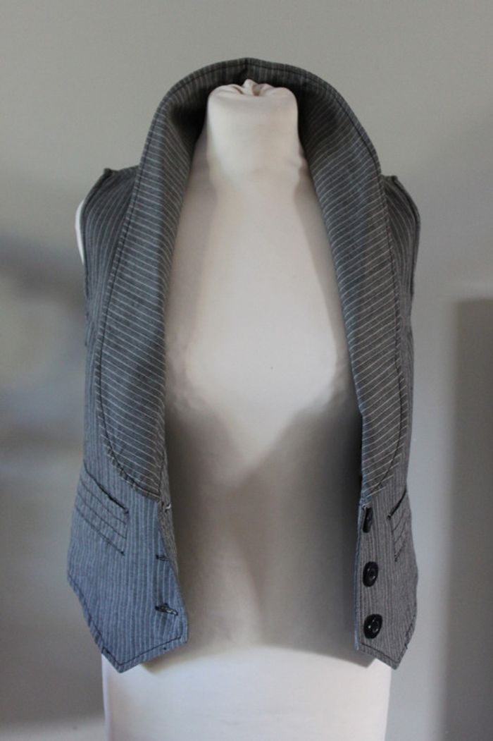 Veston gris NEUF 36 - photo numéro 3