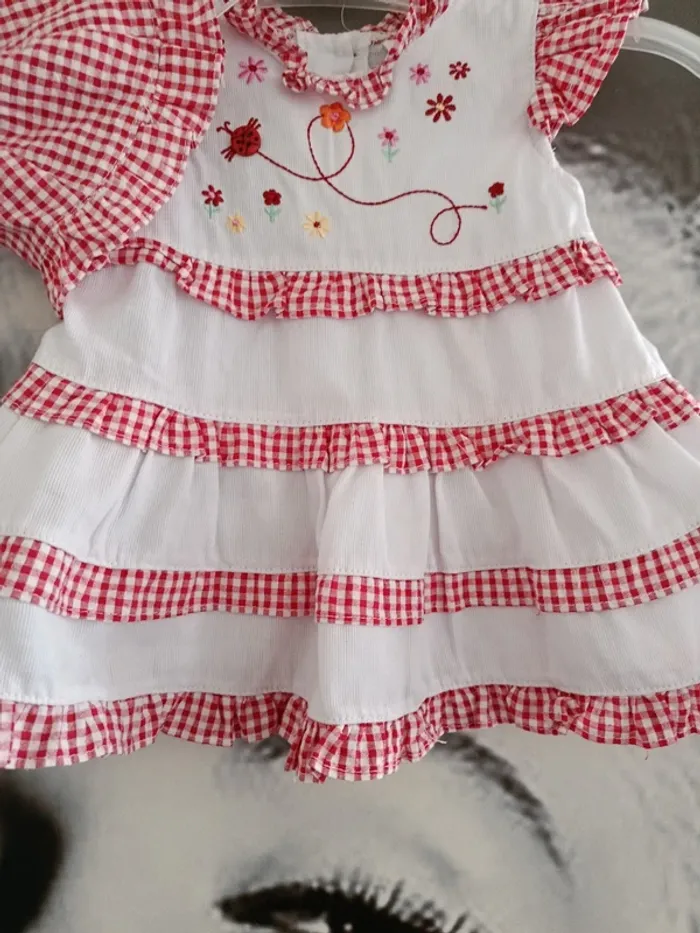 Robe bébé - photo numéro 3
