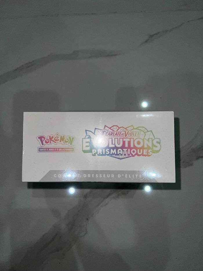 Etb Pokémon 8.5 évolutions prismatiques - photo numéro 8