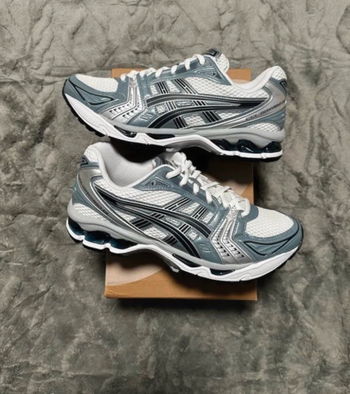 Asics Gel-Kayano 14 Bleu 41.5