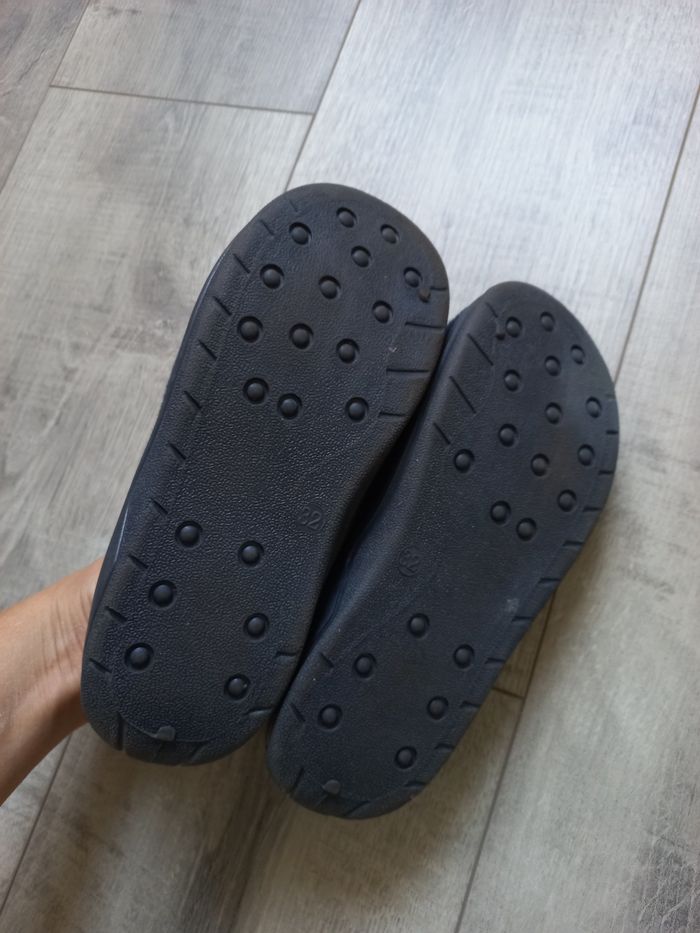 Chaussons taille 32 - photo numéro 4
