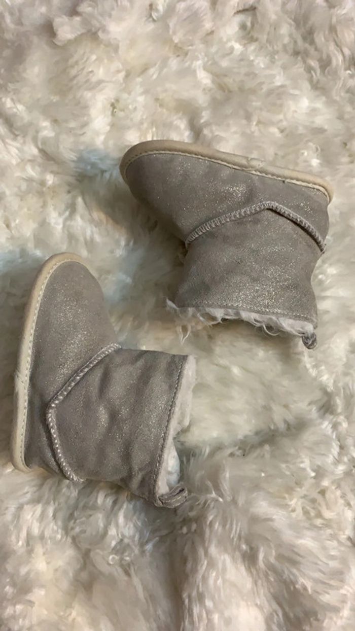 Jolie petite bottine (taille 6/12 mois) - photo numéro 2