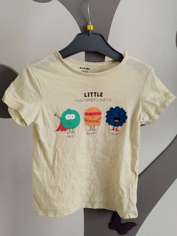 Tee-shirt manches courtes jaune imprimé Kiabi taille 36 mois / 3 ans