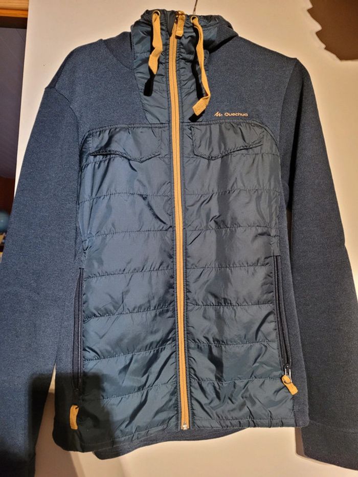 Swaeat à capuche