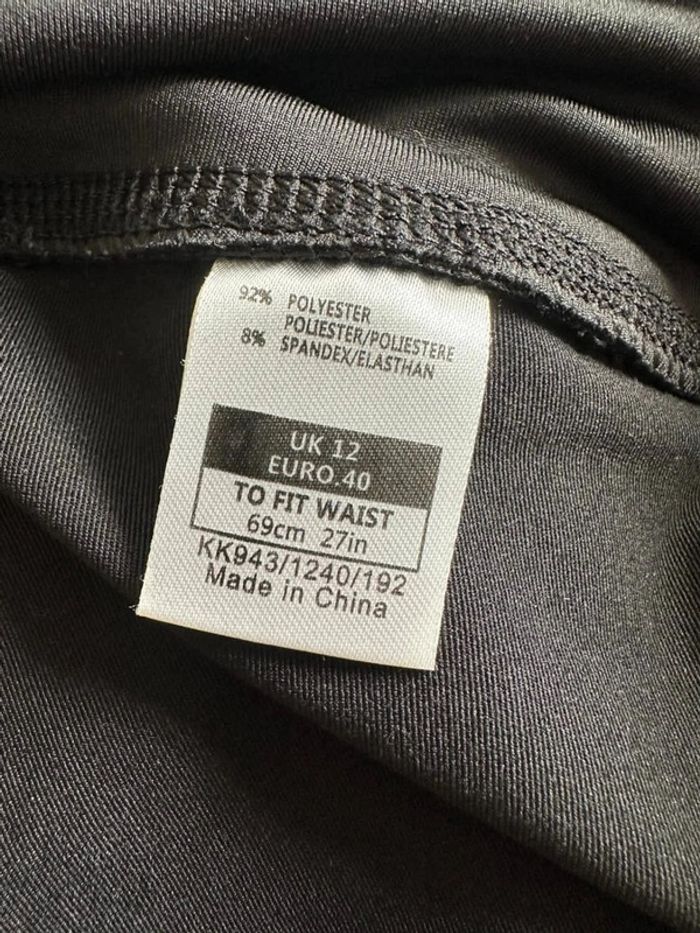 Leggings noir taille 40 très bon état - photo numéro 4