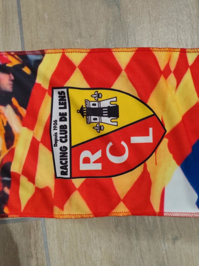 Écharpe vintage RC Lens en satin - photo numéro 4