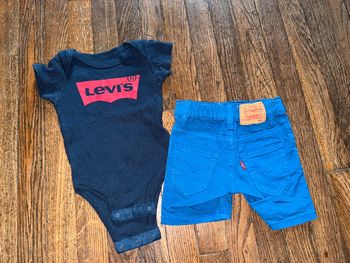 Body et short Levi’s 6 mois