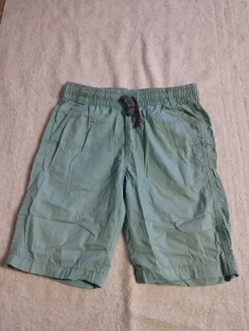 Short Kiabi taille 10 ans