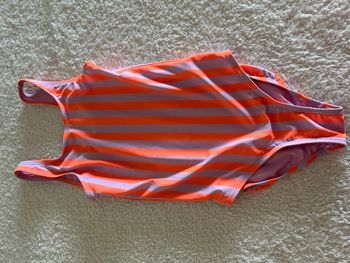 Maillot de bain 1 pièce fille taille M