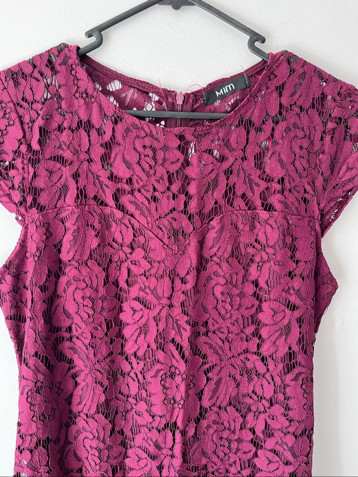 Robe d’été moulante bordeaux effet dentelle doublée - photo numéro 3