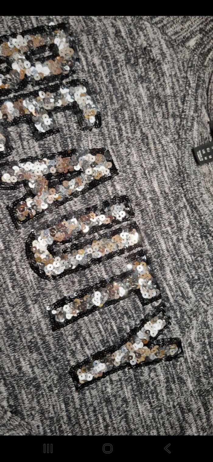 Pull a strass - photo numéro 3