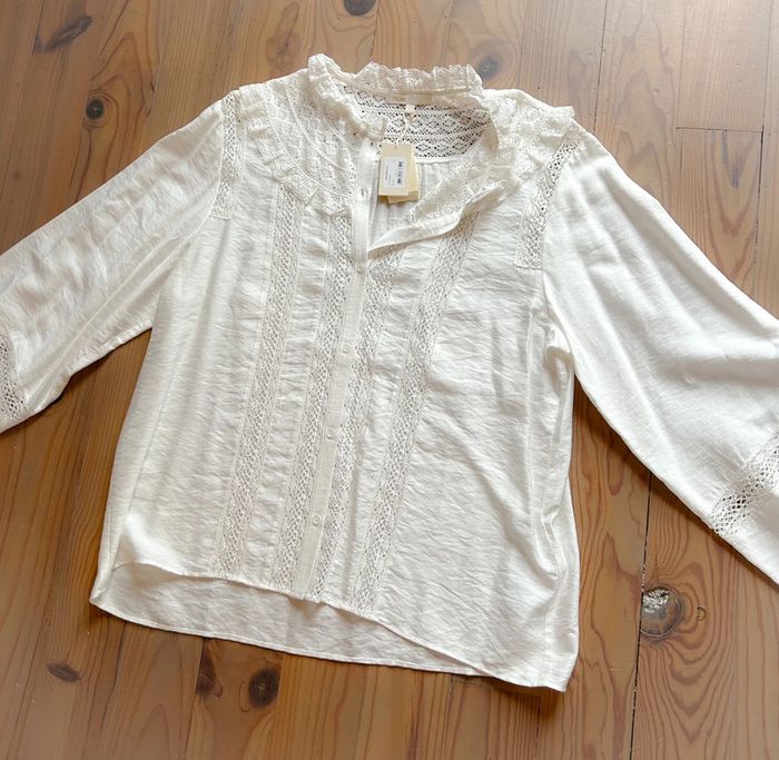 Blouse chemise blanche maje dentelle T3 - photo numéro 2