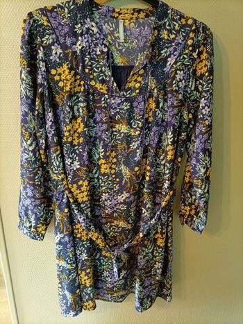 Robe fleuri violet et jaune