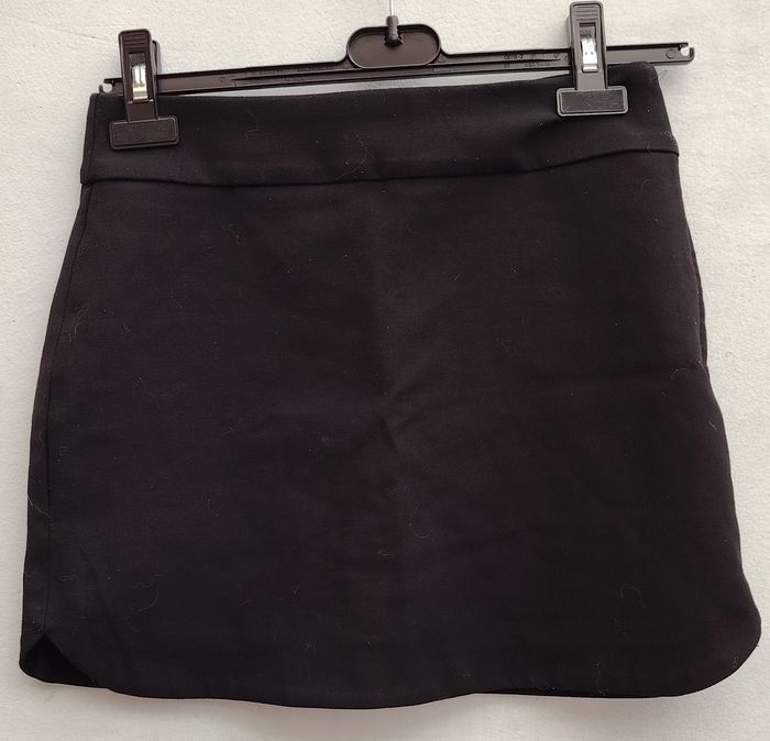 Jupe noire ZARA XS – Mini-jupe élégante basique et tendance