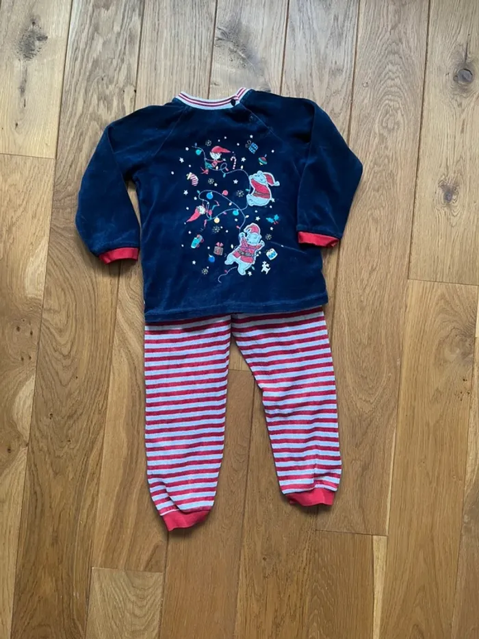 Lot 3 pyjamas hiver 3 ans - photo numéro 4