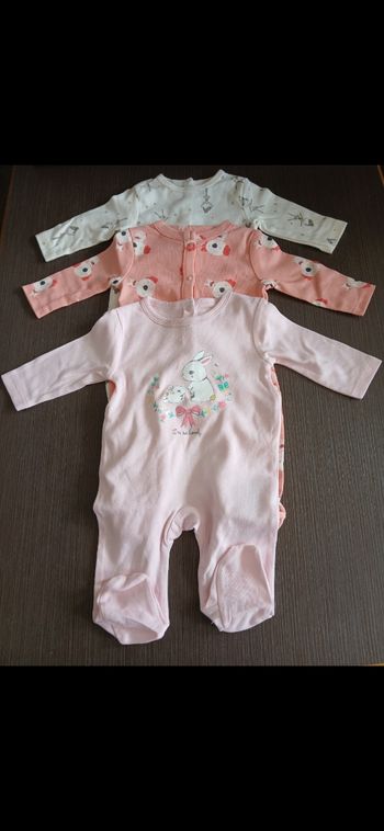 Lot 3 pyjamas fille en coton tex baby 54 cm 1 mois 