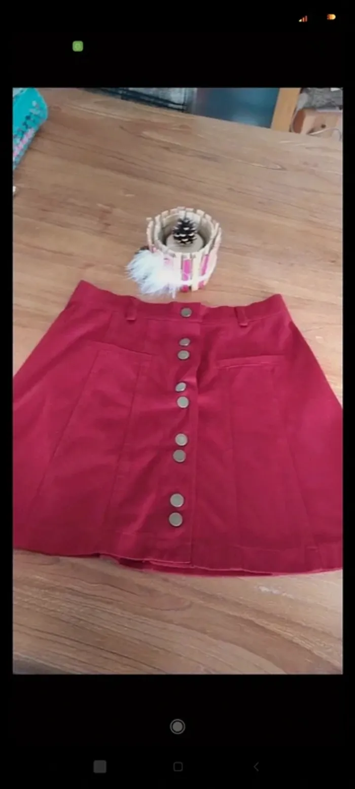 Superbe jupe daim rouge Zara 34