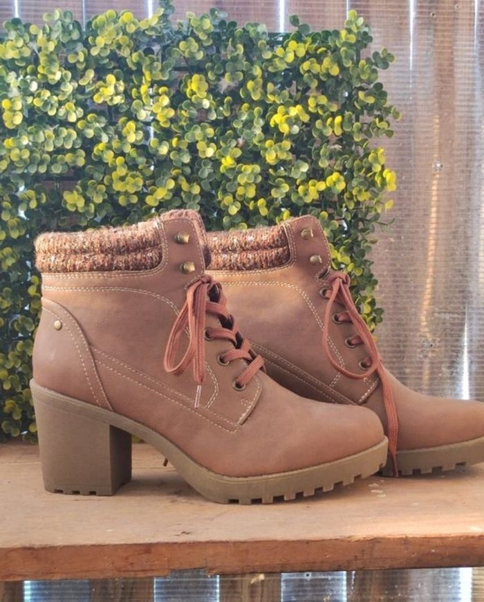 Bottines camel taille 41