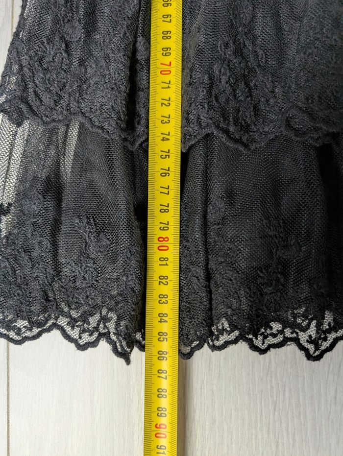 Robe courte dentelle - photo numéro 4