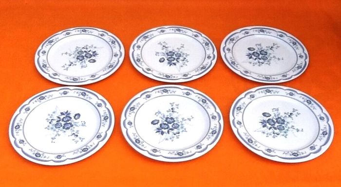 6 Assiettes plates / 1 Plat de service (plastique)  Décor floral  Assiette plate (plastique) - photo numéro 5
