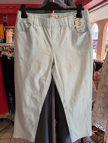 Pantalon 7/8 ieme taille 42