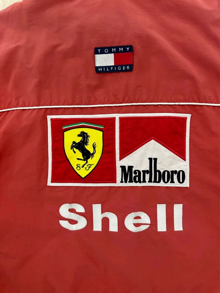 Veste Ferrari x Tommy x Marlboro - photo numéro 20