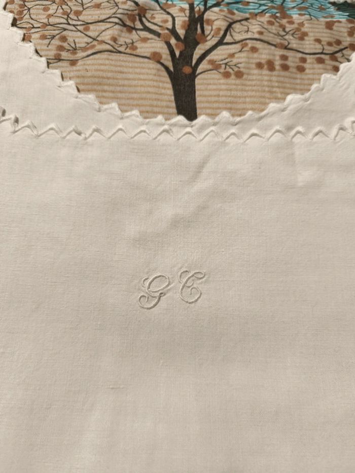 Chemise de nuit ancienne brodée T 40/42 - photo numéro 6